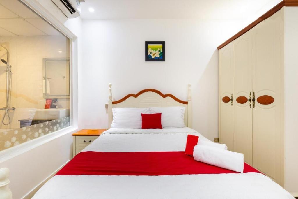 Spring Airport Hotel Thành Pho Ho Chí Minh Esterno foto