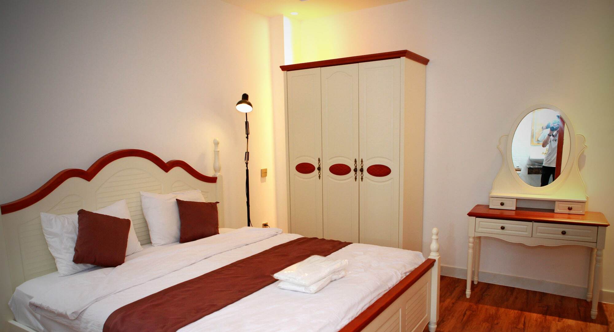 Spring Airport Hotel Thành Pho Ho Chí Minh Esterno foto